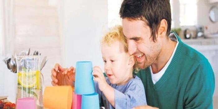 Psikoloji, Rehber ve Psikoloji Danışmanlık, Sosyal Hizmet Uzmanları ve Öğrencileri, Çocuk Gelişimi-Okul Öncesi Mezunları ve Öğrencileri, Pedagoglar, Aile Danışmanları, Çocuk Doktorları ve Psikiyatri Hemşirelerii veya bu alanlarda çalışma yapanlar